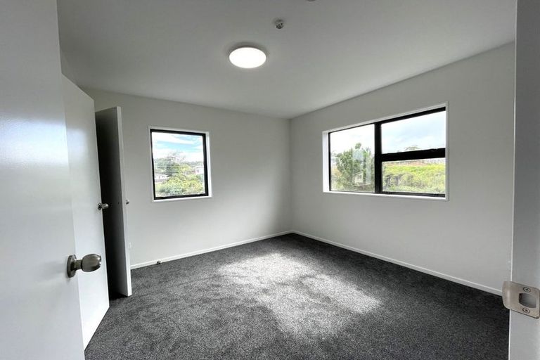 Photo of property in 152 Triangle Road, Massey, Auckland, 0614
