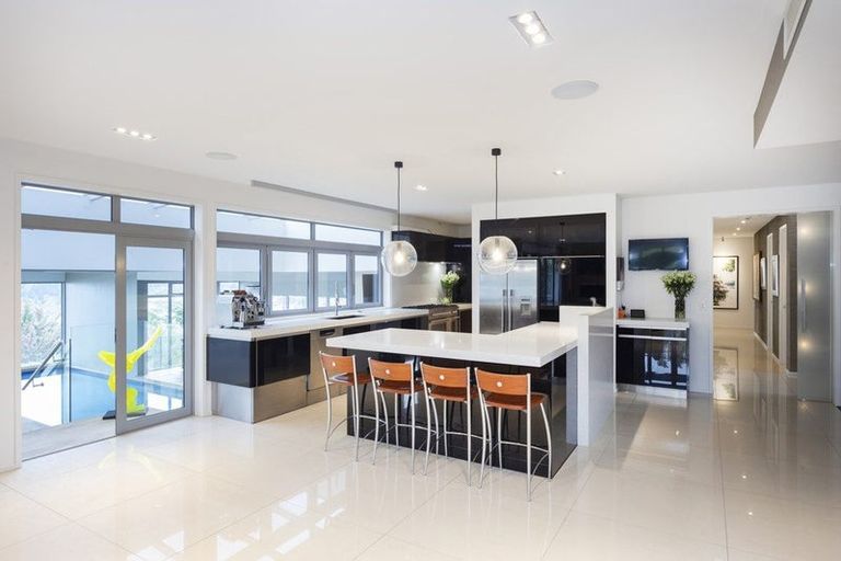 Photo of property in 101 Glenstrae Road, Redcliffs, Christchurch, 8081