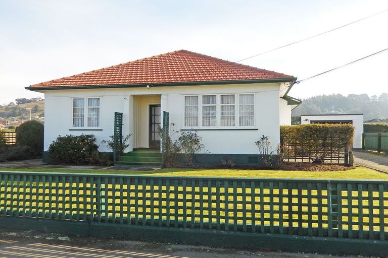 Photo of property in 6 Pembroke Street, Oamaru North, Oamaru, 9400