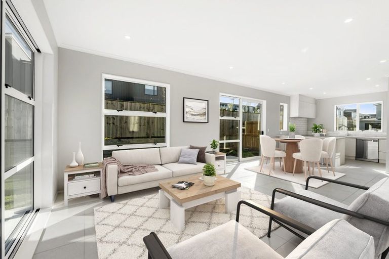 Photo of property in 11 Owen Chapman Drive, Red Beach, 0932