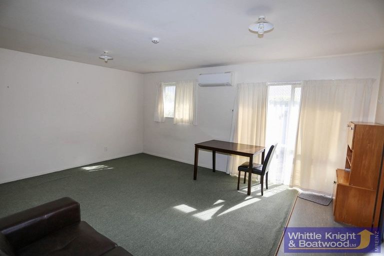 Photo of property in 287c Riccarton Road, Upper Riccarton, Christchurch, 8041