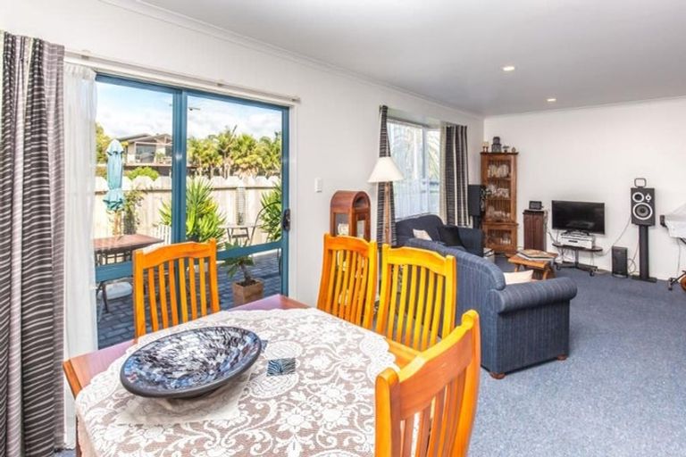 Photo of property in 67a Simpson Road, Papamoa Beach, Papamoa, 3118