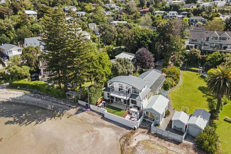 Photo of property in 85 Paremata Road, Paremata, Porirua, 5024