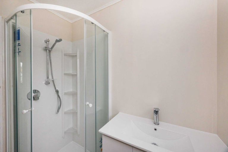 Photo of property in 14 Martin Harvey Street, Levin, 5510