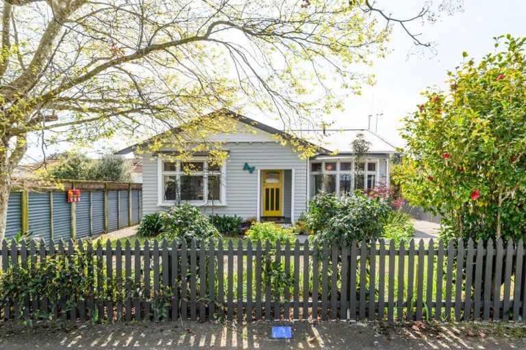Photo of property in 7 Argyle Avenue, Takaro, Palmerston North, 4410