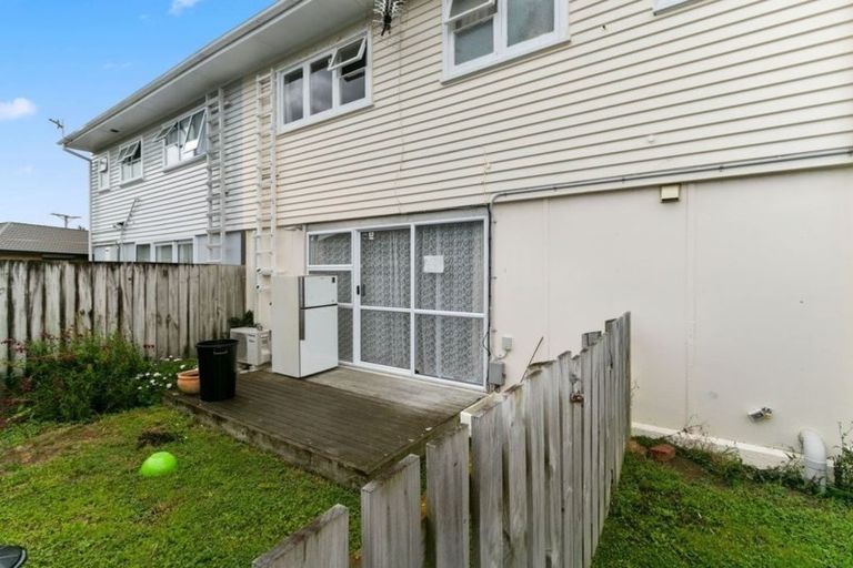 Photo of property in 21-22 Trevethick Grove, Woburn, Lower Hutt, 5010