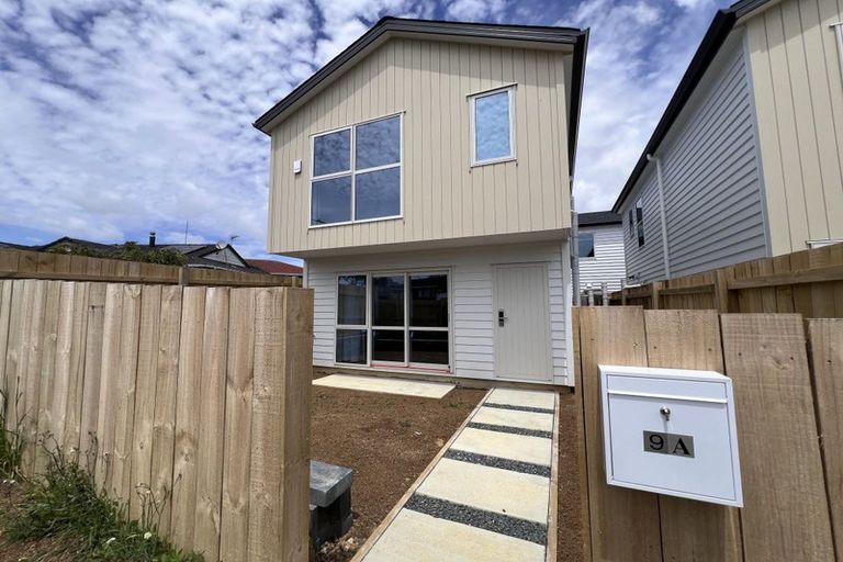 Photo of property in 9 Sheralee Place, Bucklands Beach, Auckland, 2014