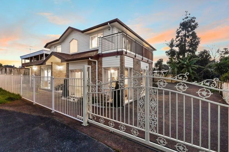 Photo of property in 2a Wattle Street, New Lynn, Auckland, 0600