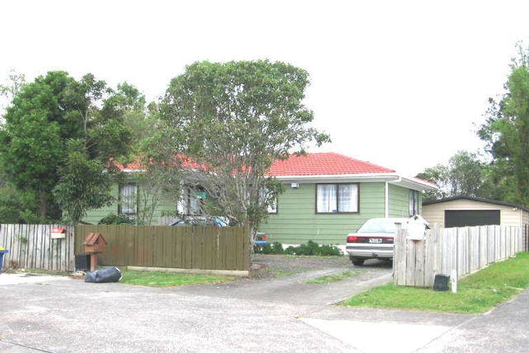 Photo of property in 11 Hamblyn Place, Ranui, Auckland, 0612
