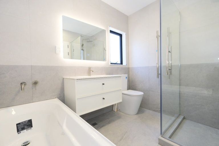 Photo of property in 4 Waimarie Drive, Karaka, 2578