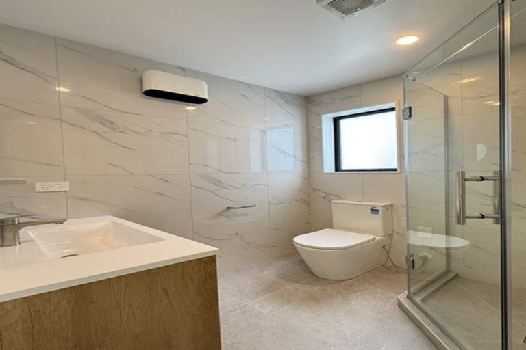 Photo of property in 25d Withers Road, Glen Eden, Auckland, 0602