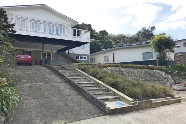 Photo of property in 23 Acheron Road, Paremata, Porirua, 5026