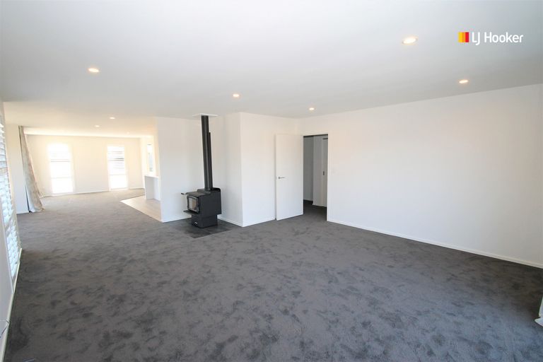 Photo of property in 25 Caledonia Drive, Mosgiel, 9024