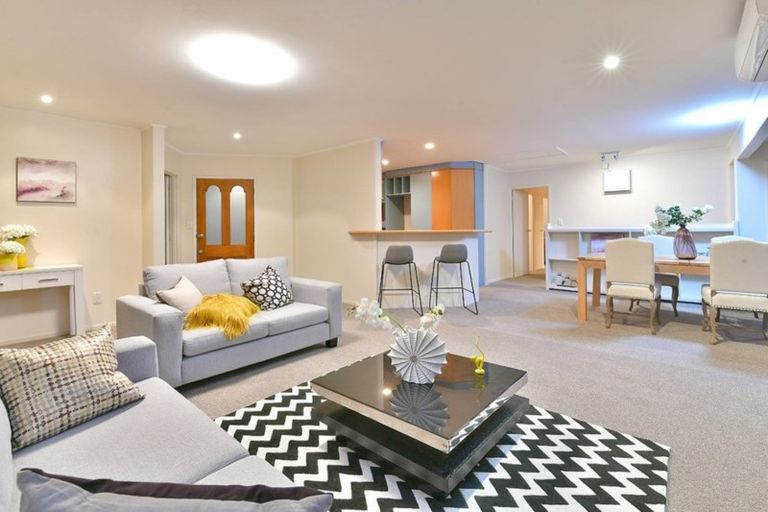 Photo of property in 73 Arran Road, Browns Bay, Auckland, 0630