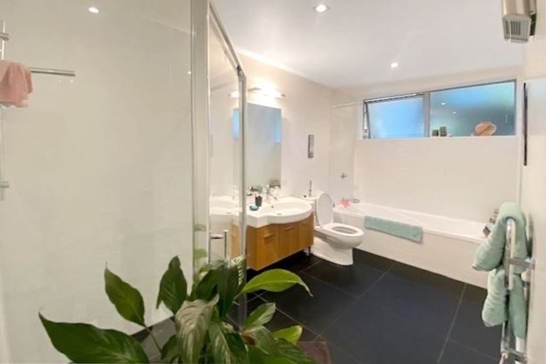 Photo of property in 156 Major Hornbrook Road, Mount Pleasant, Christchurch, 8081