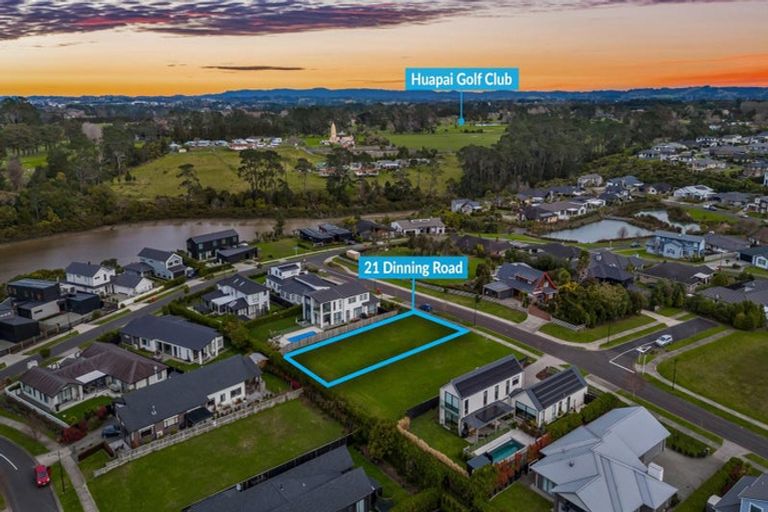 Photo of property in 21 Dinning Road, Riverhead, 0820