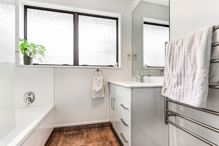 Photo of property in 127 Amanda Avenue, Dinsdale, Hamilton, 3204