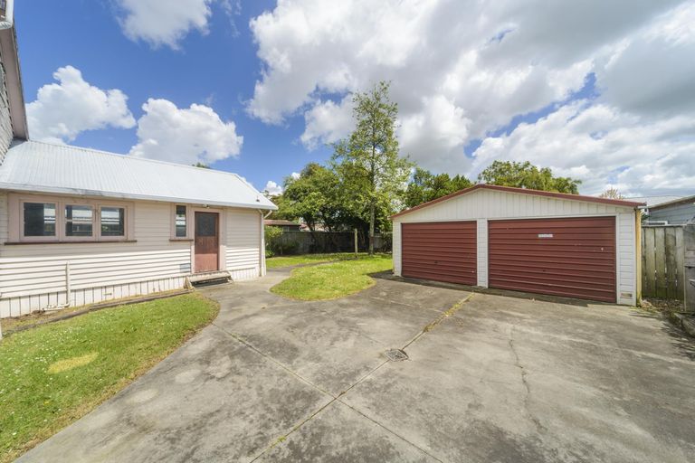 Photo of property in 11 Rosalie Terrace, Kelvin Grove, Palmerston North, 4414
