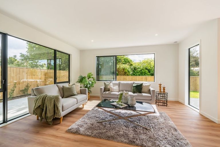 Photo of property in 47c Heretaunga Square, Silverstream, Upper Hutt, 5019