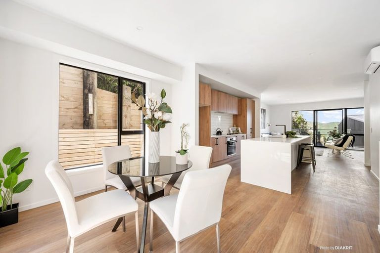 Photo of property in 29 Cathie Place, Karori, Wellington, 6012