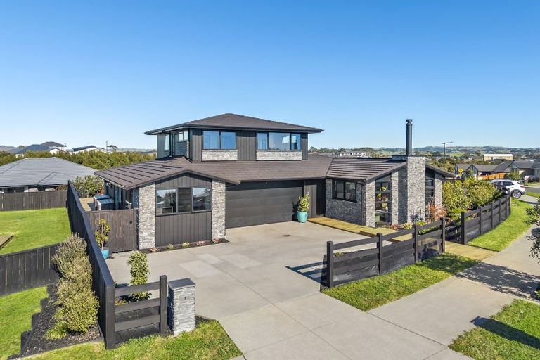 Photo of property in 7 Omahuru Road, Glenbrook, Waiuku, 2681