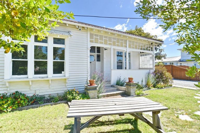 Photo of property in 26 Dampier Street, Woolston, Christchurch, 8023