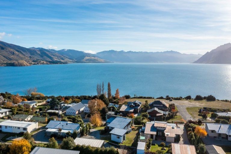 Photo of property in 95 Lakeview Terrace, Lake Hawea, 9382