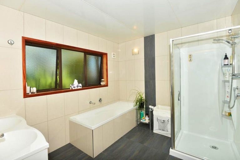 Photo of property in 698 Ngunguru Road, Glenbervie, Whangarei, 0173