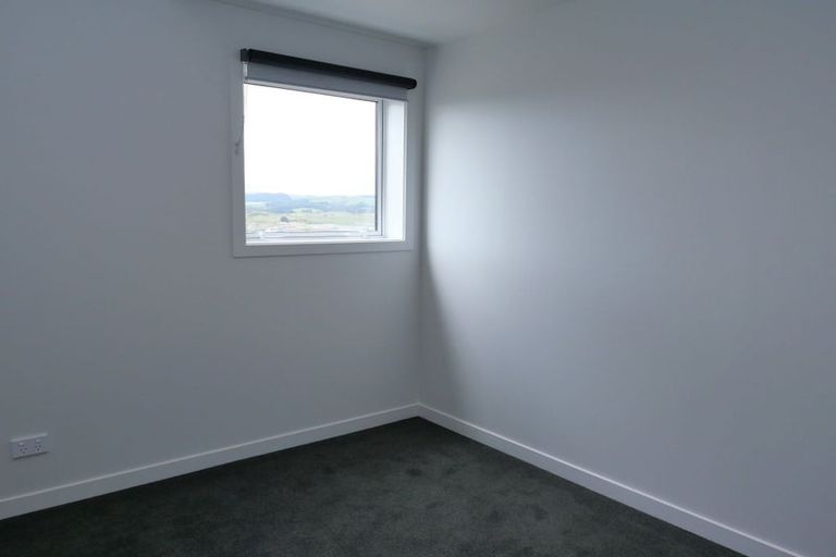 Photo of property in 11/30 Adventure Drive, Whitby, Porirua, 5024