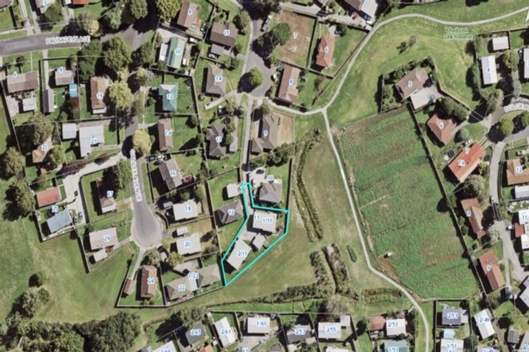 Photo of property in 1/11 Igloo Place, Red Hill, Papakura, 2110