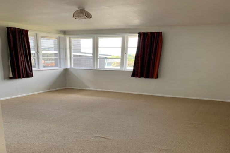 Photo of property in 85 Titirangi Road, New Lynn, Auckland, 0600