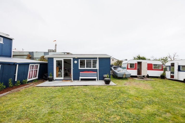 Photo of property in 7 Chaffey Street, Foxton Beach, Foxton, 4815