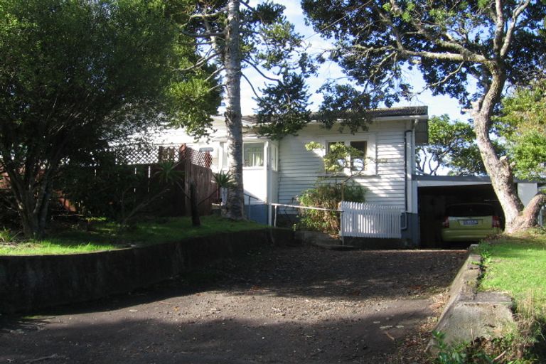Photo of property in 80 Kauri Point Road, Laingholm, Auckland, 0604