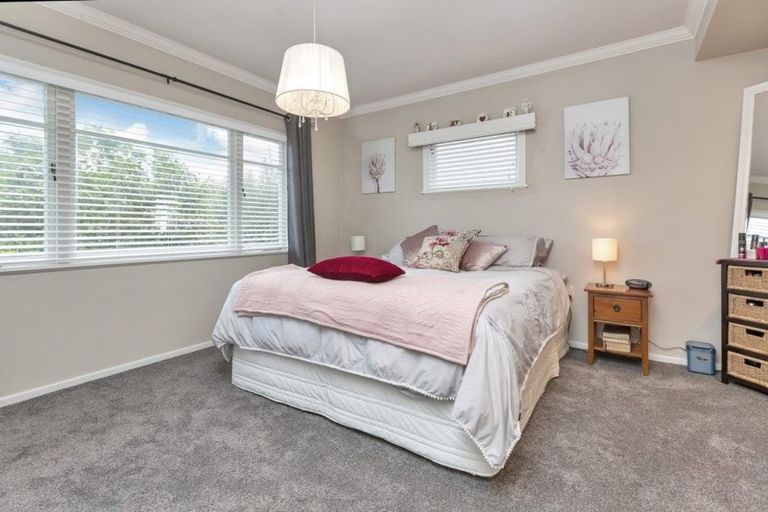 Photo of property in 15 Tarewa Road, Morningside, Whangarei, 0110