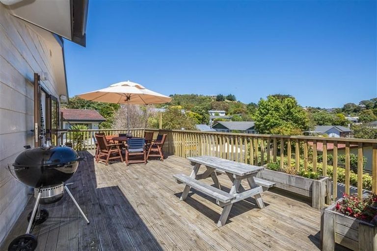 Photo of property in 1 Azimuth Place, Whitby, Porirua, 5024