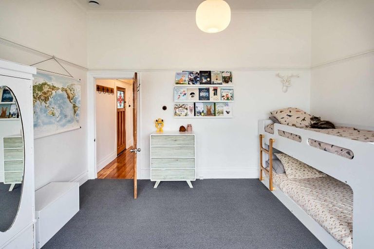 Photo of property in 18 Beach Street, Petone, Lower Hutt, 5012