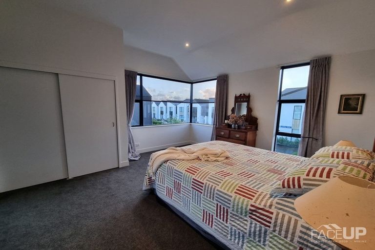 Photo of property in 15 Cochrane Road, Hobsonville, Auckland, 0616