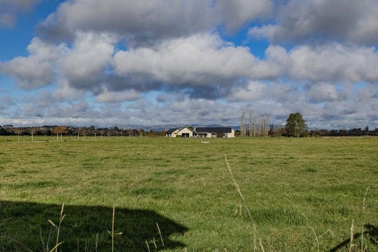 Photo of property in 585 Coutts Island Road, Coutts Island, Christchurch, 7670