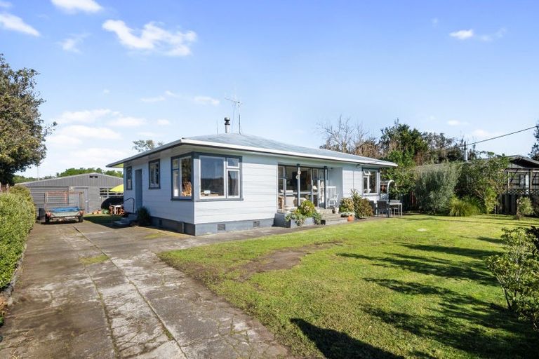 Photo of property in 555 Waitarere Beach Road, Waitarere Beach, Levin, 5510