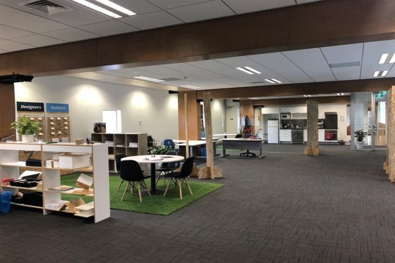 Photo of property in 134 Victoria Street, Cambridge, 3434