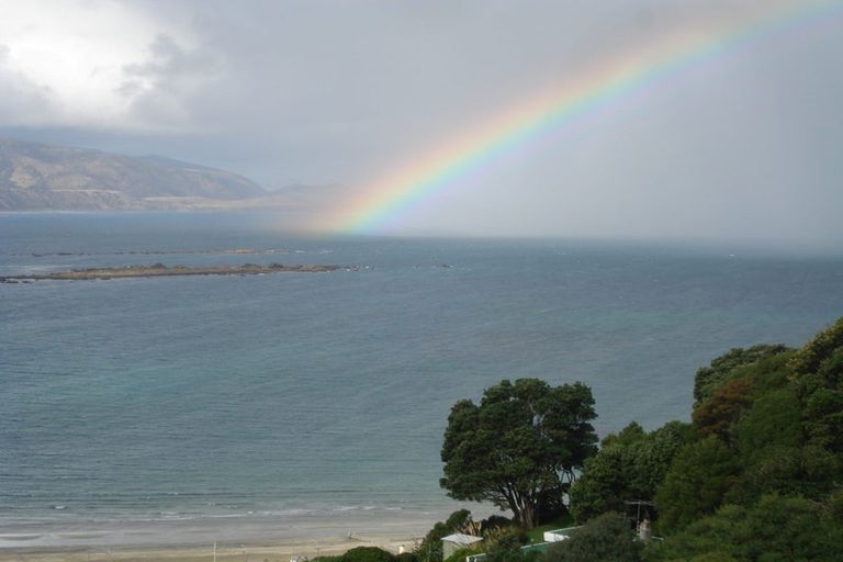 Photo of property in 4 Sunglow Avenue, Melrose, Wellington, 6023