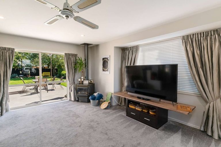 Photo of property in 32 Masefield Drive, Rolleston, 7614