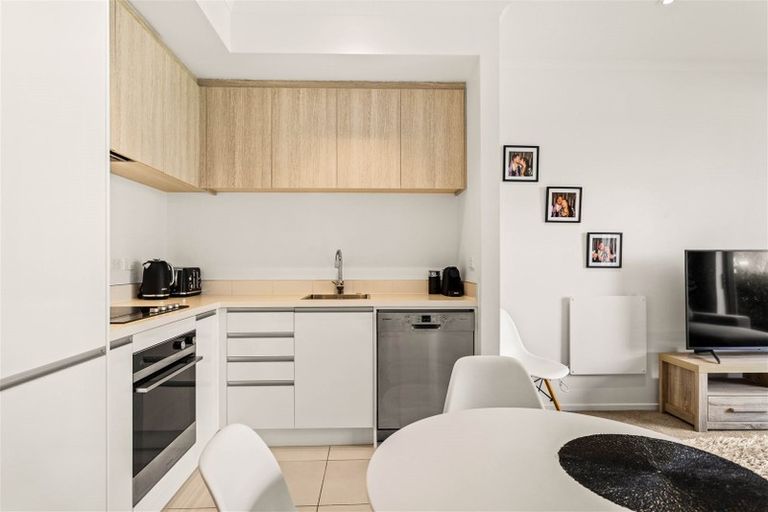 Photo of property in 96 Squadron Drive, Hobsonville, Auckland, 0618