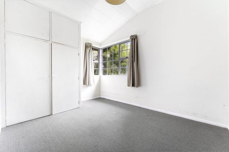 Photo of property in 69 Balmain Road, Birkenhead, Auckland, 0626