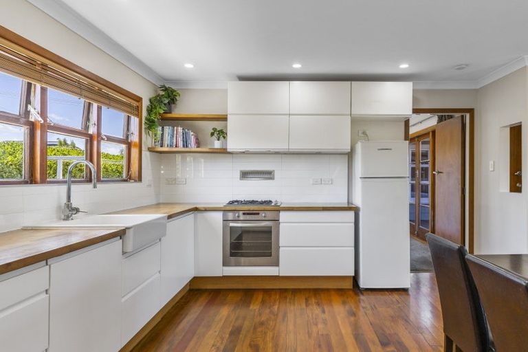 Photo of property in 60 Taharepa Road, Hilltop, Taupo, 3330