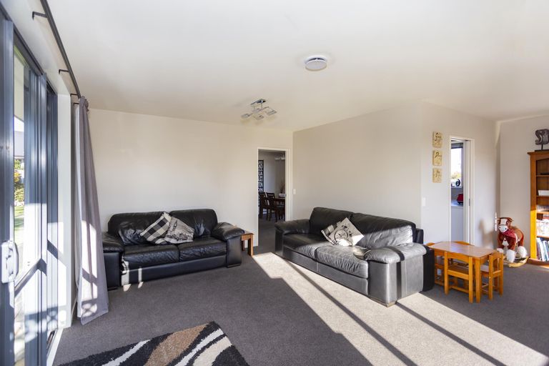 Photo of property in 60 Essex Street, Weston, Oamaru, 9401