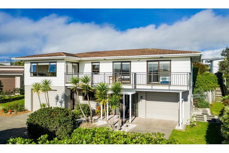 Photo of property in 6 Awatea Street, Mangawhai Heads, Mangawhai, 0505