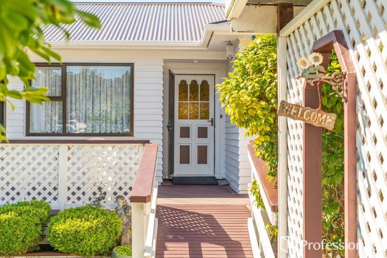 Photo of property in 34 Wellington Road, Wainuiomata, Lower Hutt, 5014