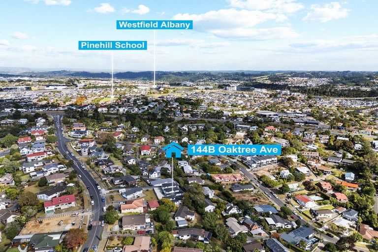 Photo of property in 144a Oaktree Avenue, Browns Bay, Auckland, 0630