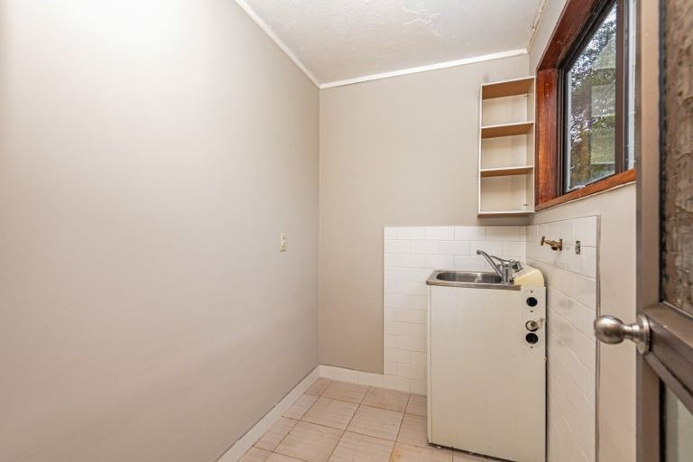 Photo of property in 28 Suzanne Grove, Kelvin Grove, Palmerston North, 4414